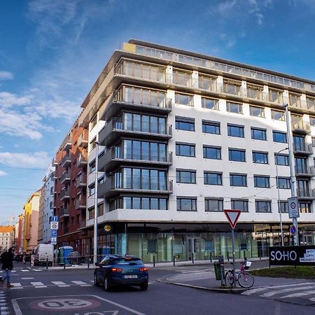 Tran Chien Apartment With Free Private Parking براغ المظهر الخارجي الصورة