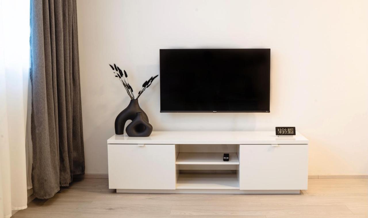 Tran Chien Apartment With Free Private Parking براغ المظهر الخارجي الصورة